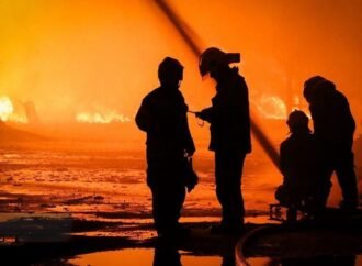 لە تاران ئاگرێکی گەورە لە کۆگەیەکی نەوت کەوتەوە